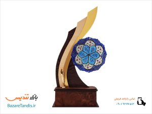 تندیس جاقلمی میناکاری طرح معلم