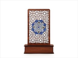 تندیس مشبک چوبی و میناکاری طرح پارسه